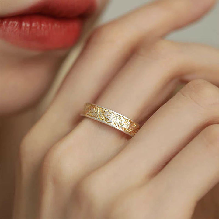 Anillo del Sutra del Corazón de 999 Plata Esterlina Bañado en Oro con Patrón de Flor Alegre Buddha Stone