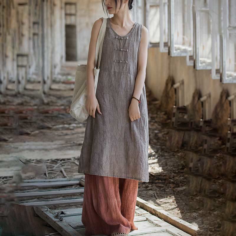 Vestido de lino ramio sin mangas hasta la rodilla con bolsillos y botones de rana, estampado de Buddha Stones. - image 27
