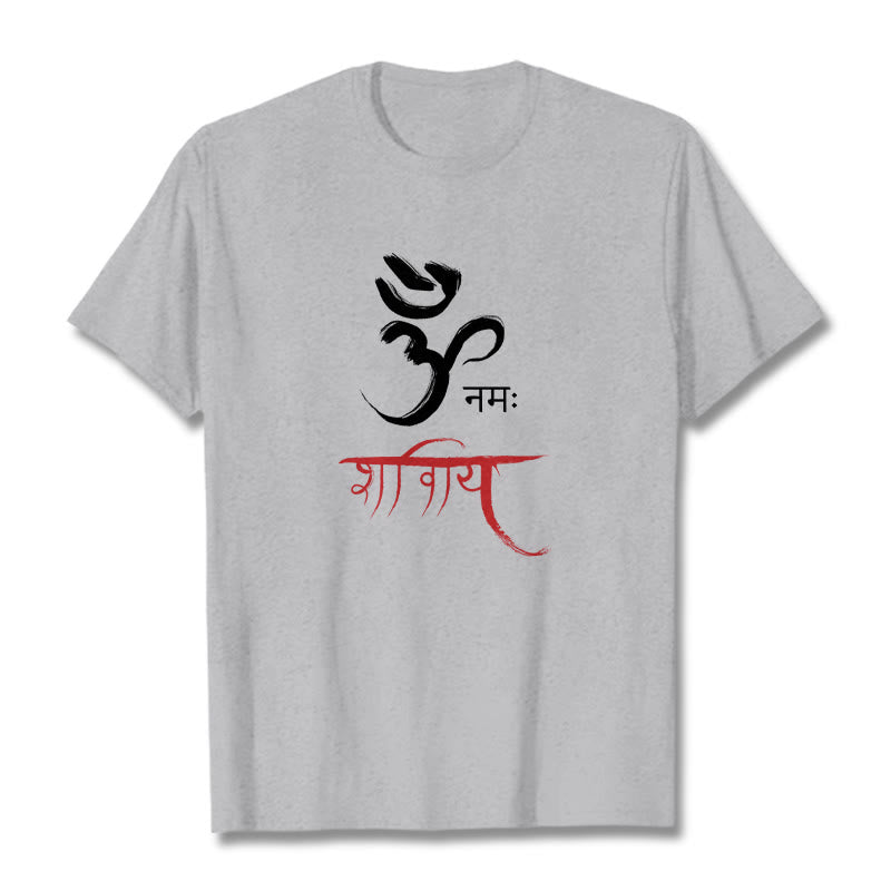 Buddha Stones OM NAMAH SHIVAYA Mantra Sánscrito Camiseta - Gris claro - 2XL - image 0