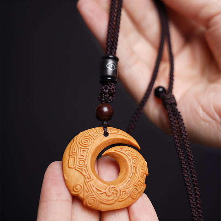 Buddha Stones Madera de Ébano Madera de Sándalo La Suerte de Uno Mejora Diseño Patrón Collar de Paz Colgante