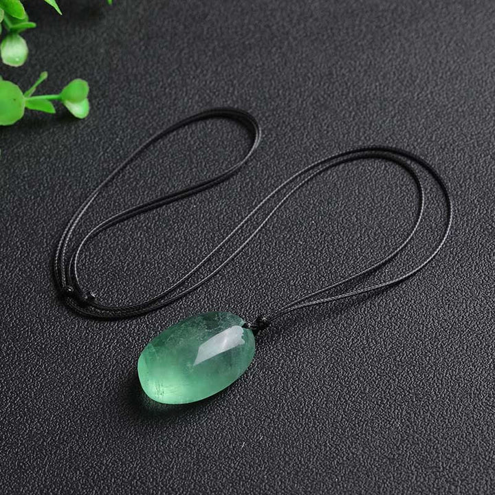 Colgante de collar de energía con fluorita verde y Buddha Stones - Fluorita natural (el color puede variar y la forma es aleatoria). - image 0