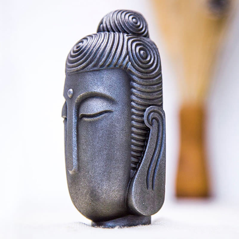 Buddha Stones Estatua de Buda Meditando con Ojos Cerrados de Resina Fundida con Óxido de Polvo de Hierro para Decoración del Hogar