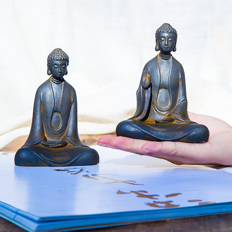 Buddha Stones Estatua de Meditación Artesanal de Buda Sakyamuni de Polvo de Hierro Oxidado Fundido y Resina para Decoración