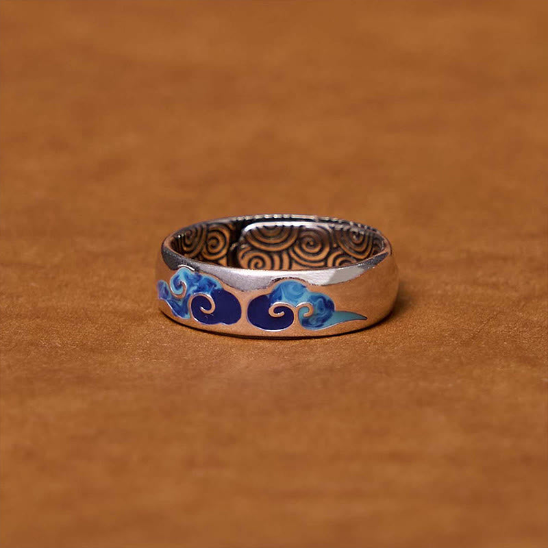 Anillo ajustable de cobre de riqueza con patrón de nubes auspiciosas azules de Buddha Stones