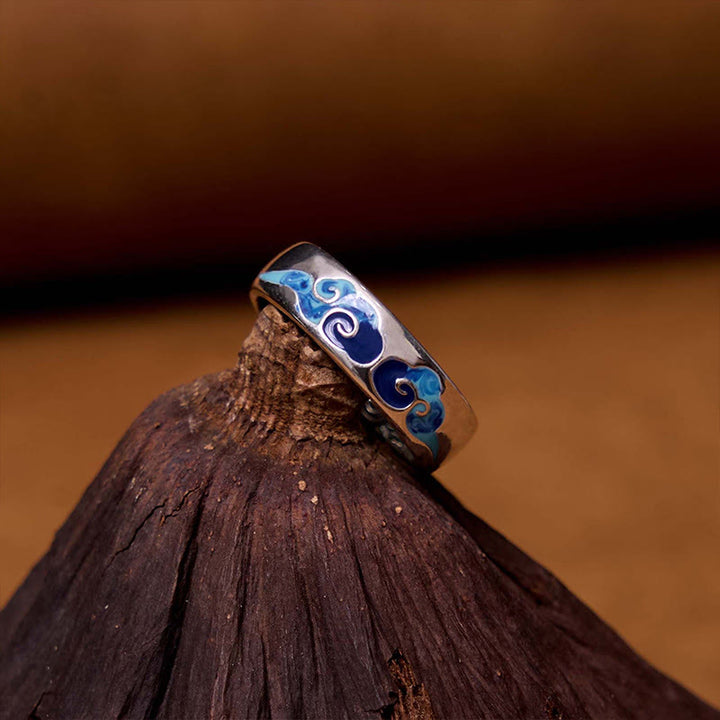 Anillo ajustable de cobre de riqueza con patrón de nubes auspiciosas azules de Buddha Stones