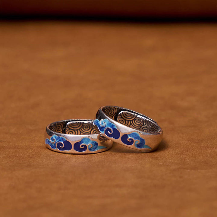 Anillo ajustable de cobre de riqueza con patrón de nubes auspiciosas azules de Buddha Stones
