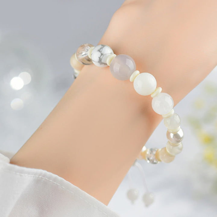 Pulsera de equilibrio de la suerte con 18 cuentas de ágata blanca y Buddha Stones