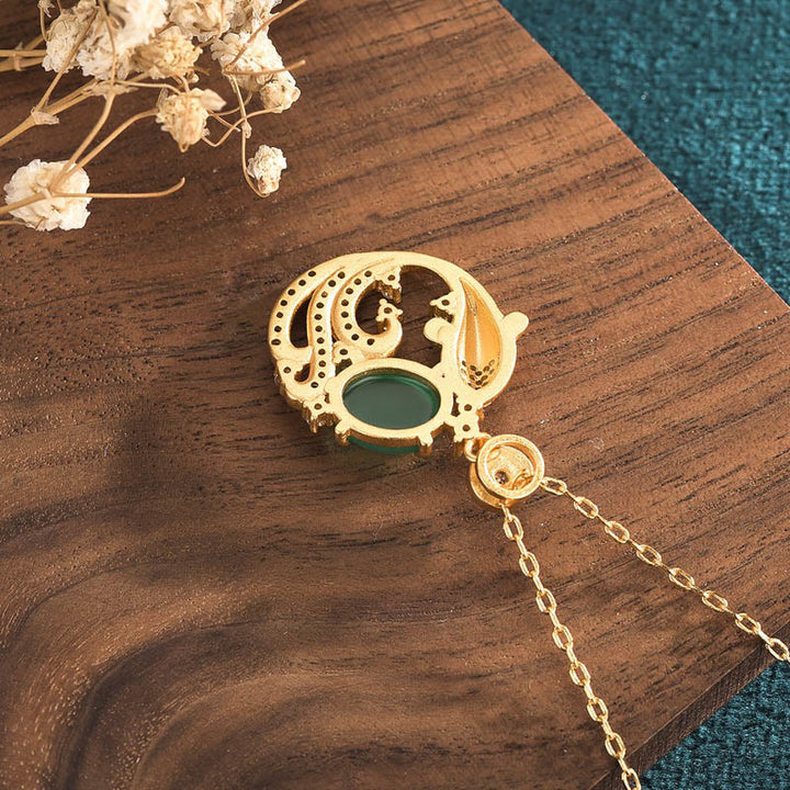 Collar con colgante de fuerza de pez koi y calcedonia verde con Buddha Stones - image 4