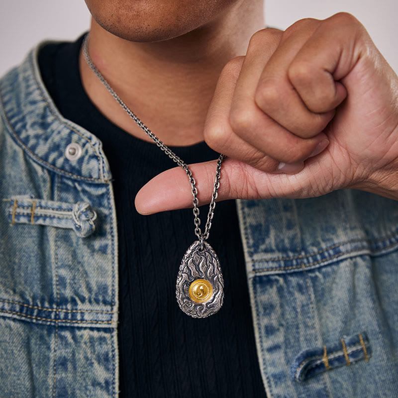 Collar con colgante de Tai Chi Yin Yang en plata de ley 999 y oro 999 con Buddha Stones
