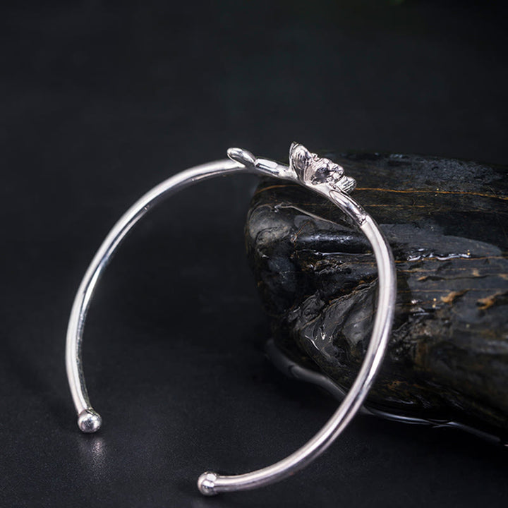 Pulsera de plata de ley 925 con Buddha Stones y flor de cerezo