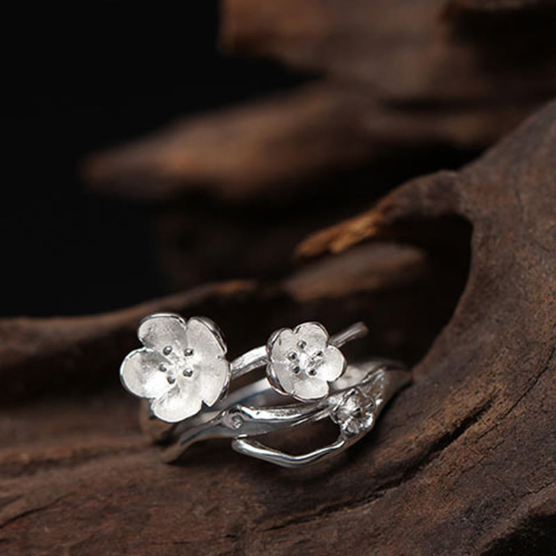 Anillo de equilibrio con seno ciruela y Buddha Stones en plata de ley 925
