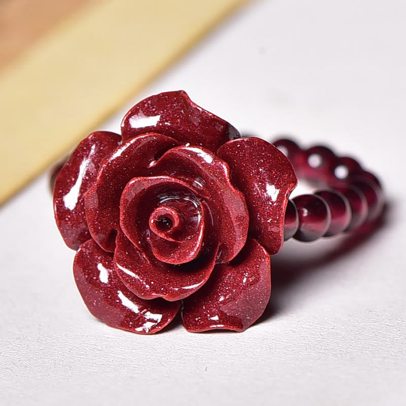 Anillo de concentración con cuentas de granate rosa y cinabrio de Buddha Stones