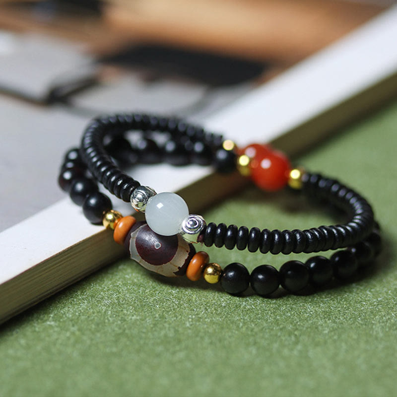 Pulsera de doble vuelta con cuentas Dzi de sándalo, ébano y sándalo verde y Buddha Stones