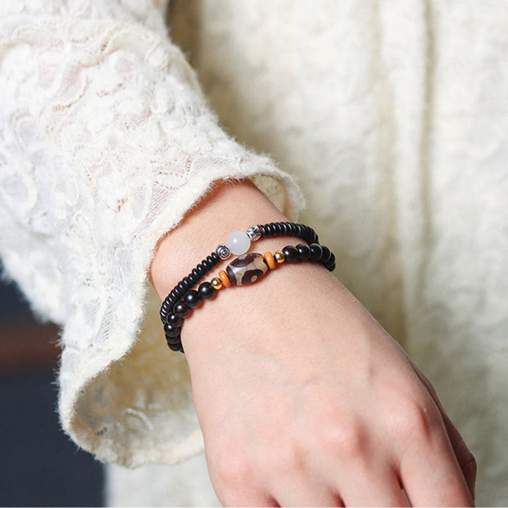 Pulsera de doble vuelta con cuentas Dzi de sándalo, ébano y sándalo verde y Buddha Stones
