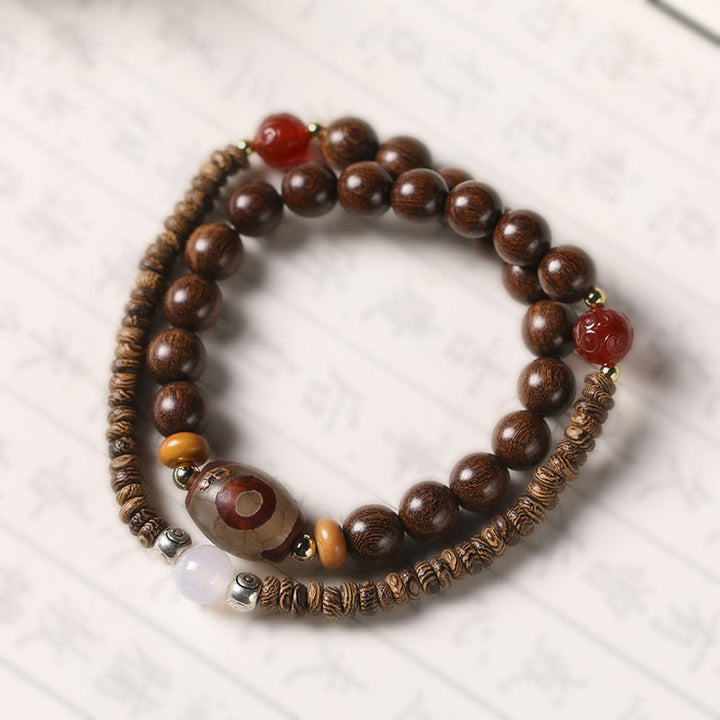 Pulsera de doble vuelta con cuentas Dzi de sándalo, ébano y sándalo verde y Buddha Stones