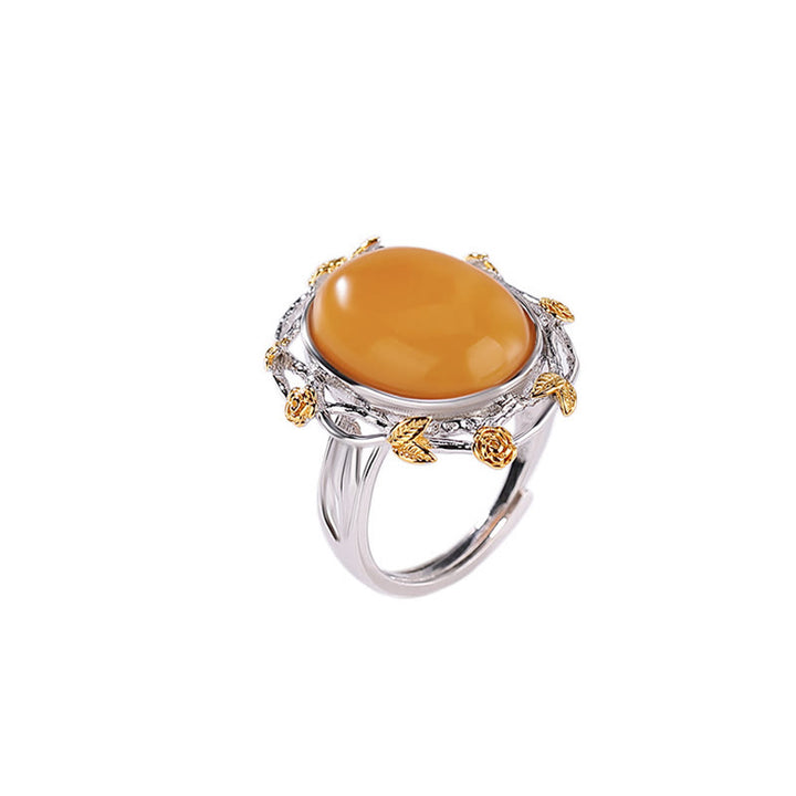 Anillo ajustable con enfoque en ámbar y oro bañado en plata de ley 990 de Buddha Stones