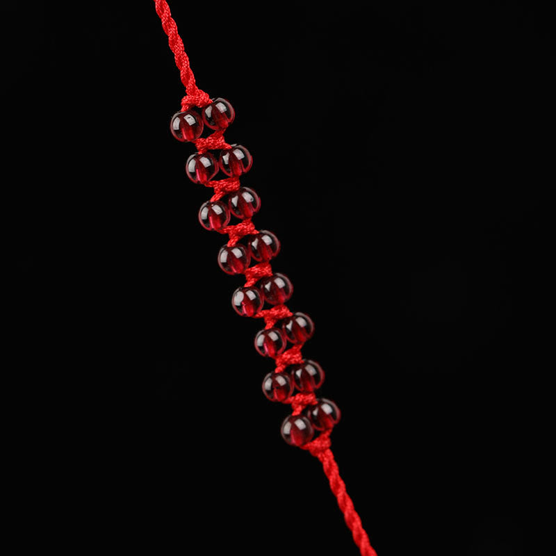 Cadena para el vientre con hilo rojo y bendición de la paz con hebilla de granate natural del zodíaco chino y Buddha Stones