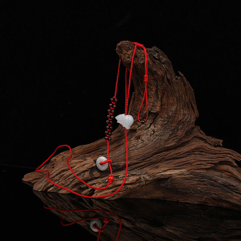 Cadena para el vientre con hilo rojo y bendición de la paz con hebilla de granate natural del zodíaco chino y Buddha Stones