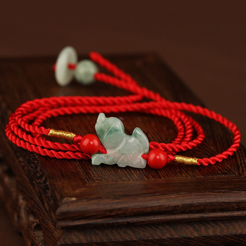 Cadena para el vientre con hilo rojo y hebilla de paz de Buddha Stones