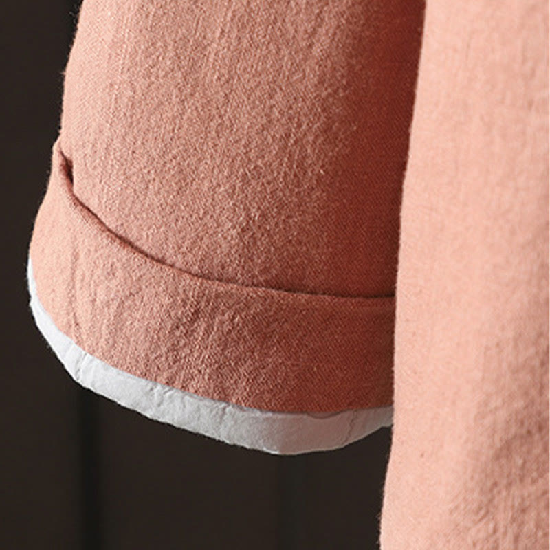 Chaqueta de mujer de algodón y lino con cuello alto, botones de rana y estampado de Buddha Stones en color liso. - image 17