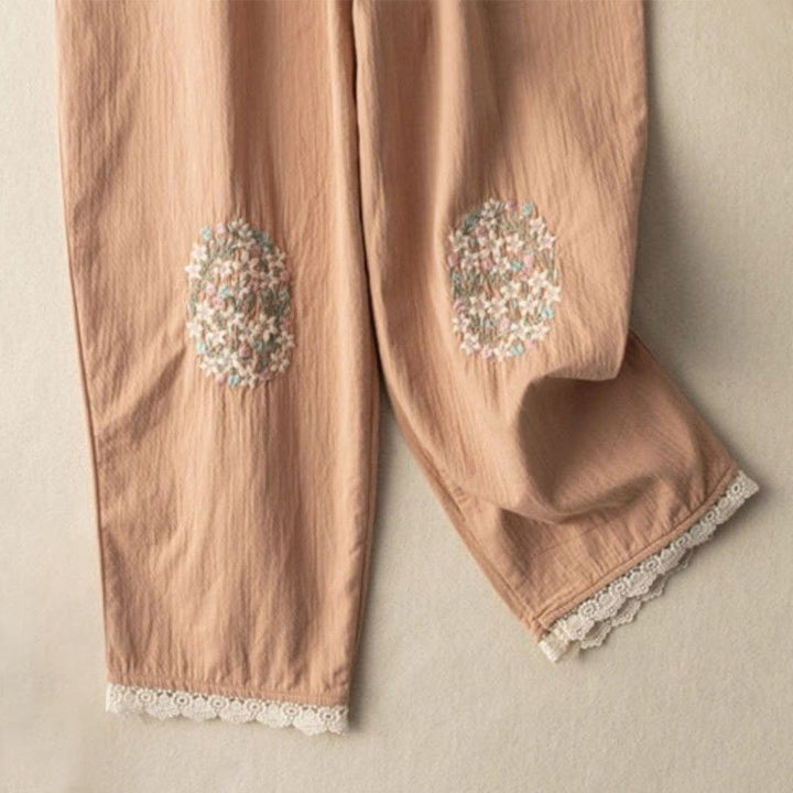 Pantalones harén de algodón con bordados y ribetes de encaje con Buddha Stones y bolsillos