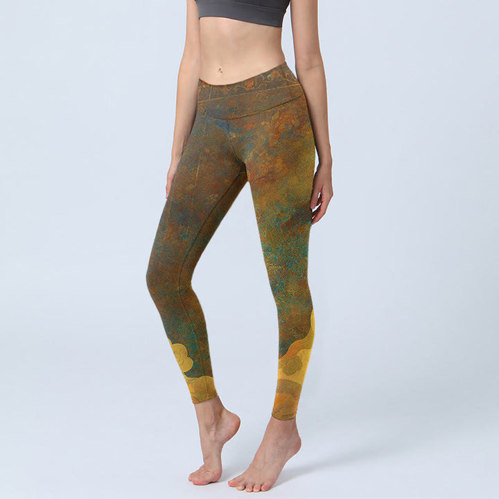 Leggings de fitness de tela de lycra con estampado de nubes auspiciosas y Buddha Stones para mujer - Vara de oro oscura - US18，UK/AU22，EU50 (4XL) - image 0