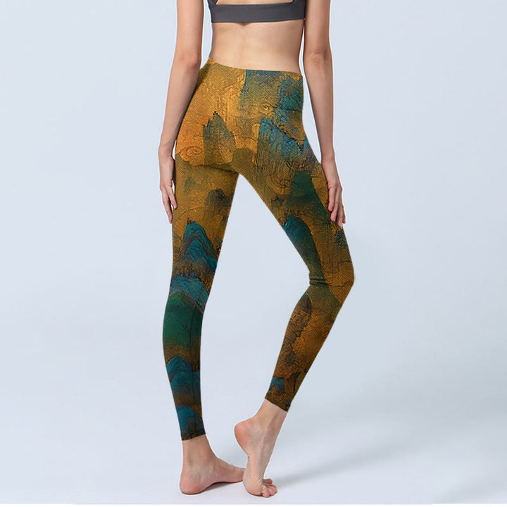 Leggings de fitness con estampado de montaña en color dorado oscuro y Buddha Stones para mujer - image 5