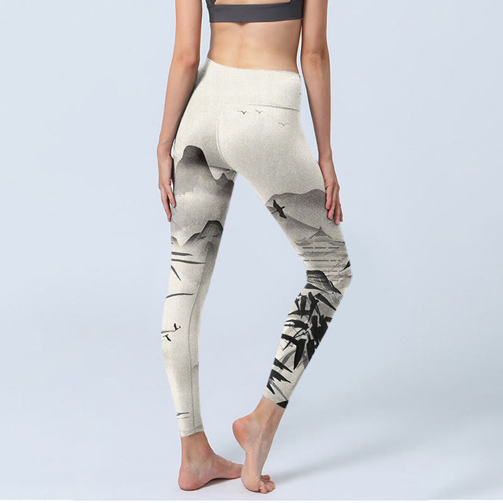 Leggings de yoga para mujer con estampado de montañas de bambú y tinta de Buddha Stones - image 3