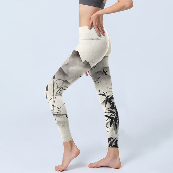Leggings de yoga para mujer con estampado de montañas de bambú y tinta de Buddha Stones - image 3