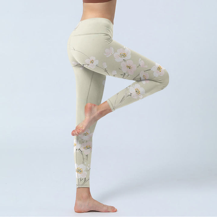 Leggings de yoga para mujer con estampado de flores de ciruelo en beige y piedras de Buddha Stones - image 3