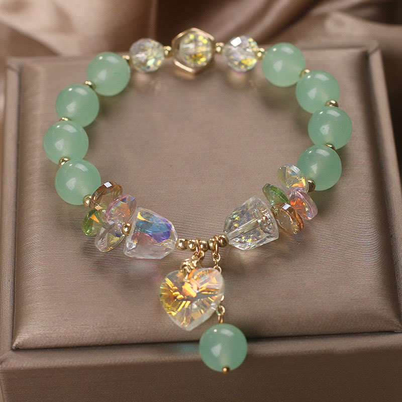 Pulsera curativa con dijes de corazón de amor y cristal verde aguamarina de Buddha Stones