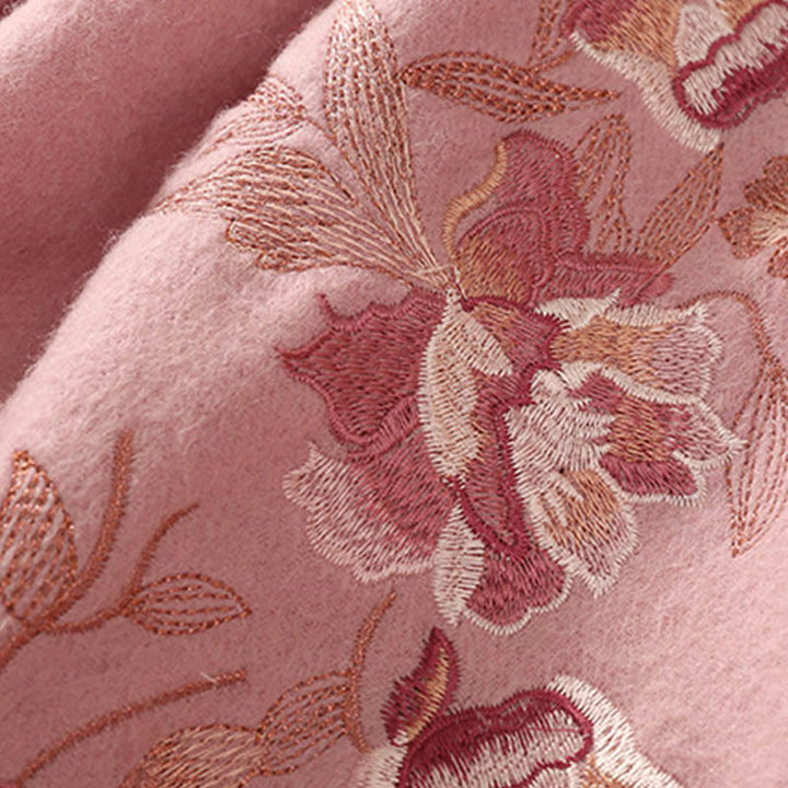 Chal de lana con Buddha Stones, flores, hojas, bordado, borlas, bufanda de viaje acogedora para invierno - image 12