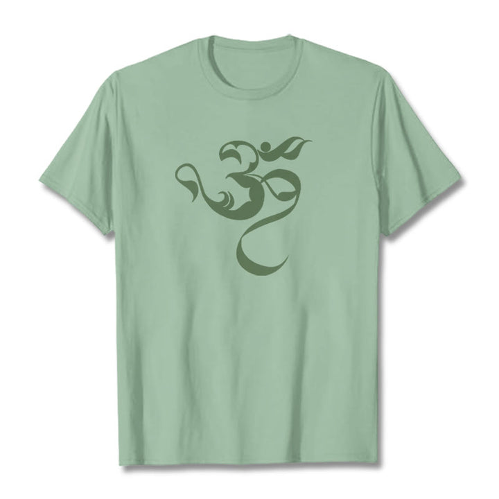Camiseta de algodón con diseño de figura Om y Buddha Stones - Verde pálido - 2XL - image 18