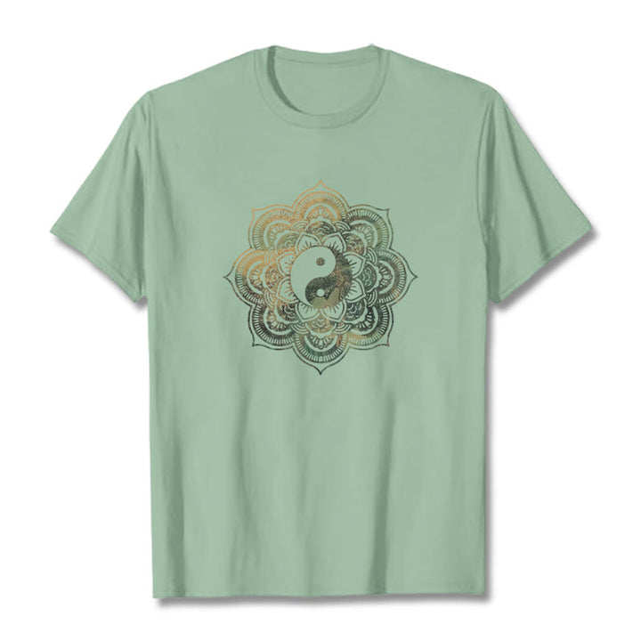 Camiseta de algodón con diseño de mandala y yang y Buddha Stones - Verde pálido - 2XL - image 10