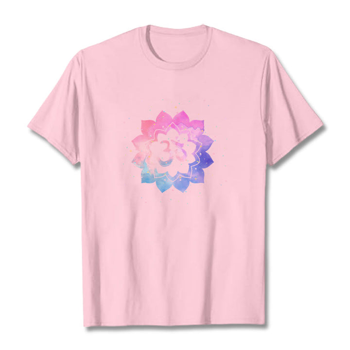 Camiseta de algodón con diseño de loto colorido y Buddha Stones Om - Rosa claro - 2XL - image 12