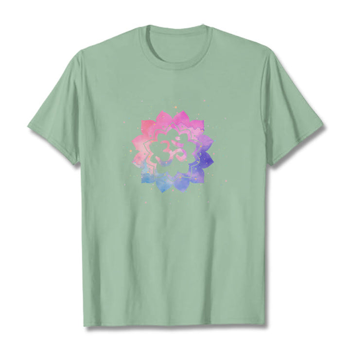Camiseta de algodón con diseño de loto colorido y Buddha Stones Om - Verde pálido - 2XL - image 19