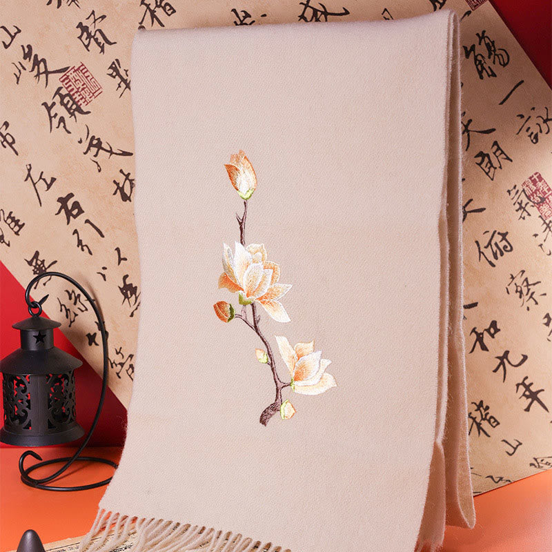 Bufanda de viaje acogedora de invierno con borlas bordadas con magnolias y chal de lana con Buddha Stones - 180*37 cm - image 0