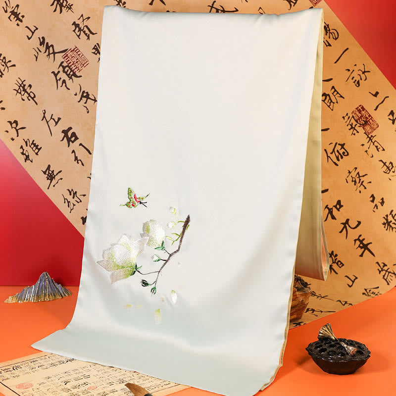 Bufanda de viaje acogedora de invierno con bordado de Suzhou, Buddha Stones , mariposa Yulan, bambú, urraca - Mariposa Yulan verde lino 183*32 cm - image 0