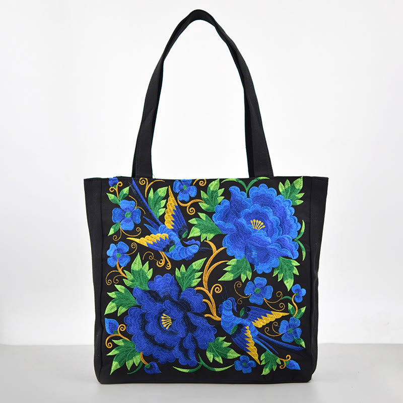 Bolso de mano de lona con bordado de peonías, camelias y crisantemos de Buddha Stones de Galsang