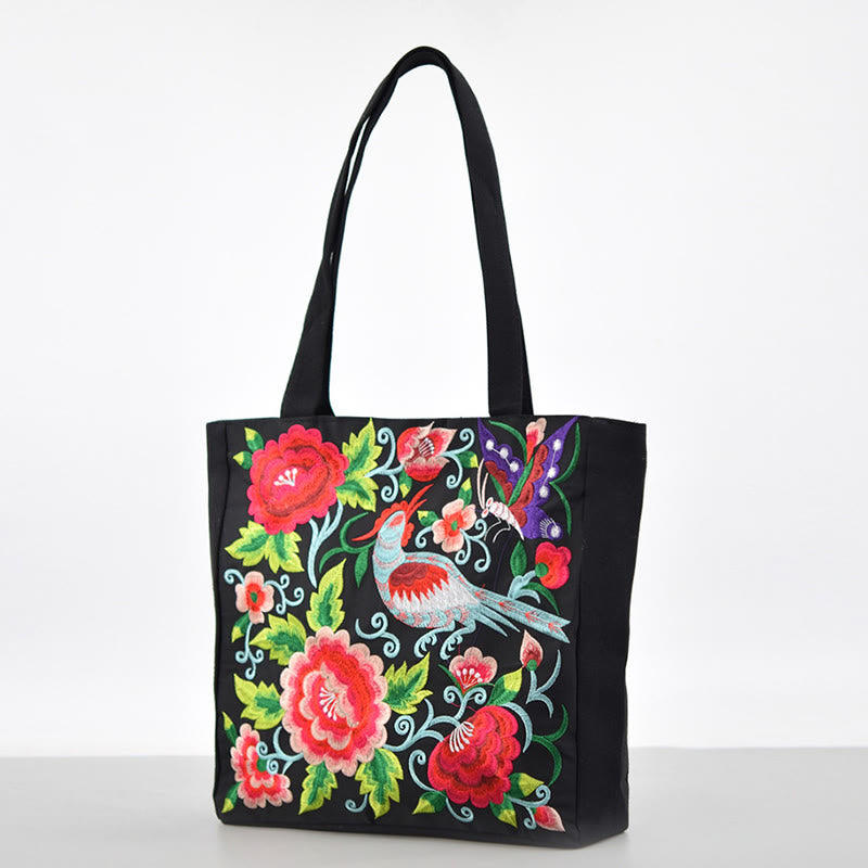Bolso de mano de lona con bordado de peonías, camelias y crisantemos de Buddha Stones de Galsang