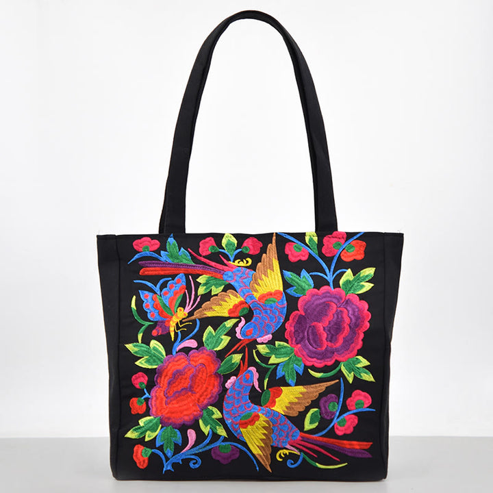 Bolso de mano de lona con bordado de peonías, camelias y crisantemos de Buddha Stones de Galsang