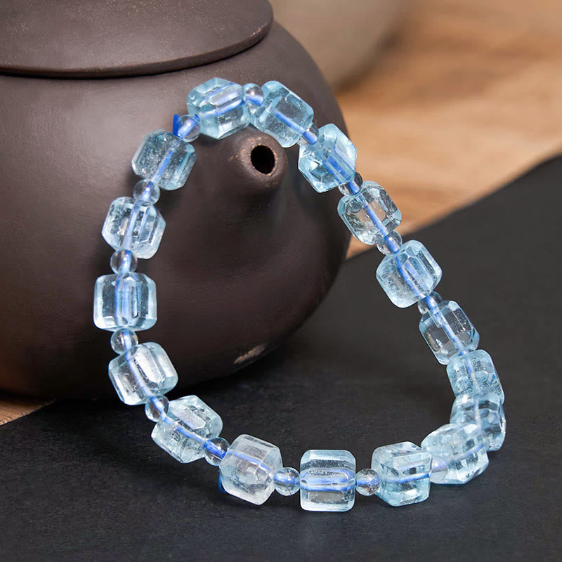 Pulsera de topacio azul con Buddha Stones