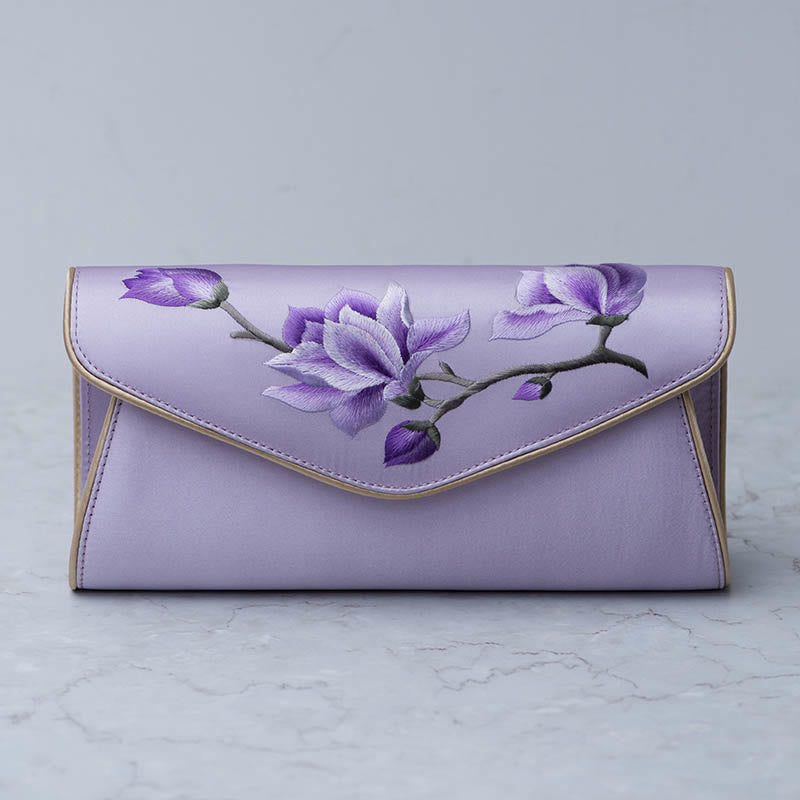 Bolso de mano con bordado de magnolia y Buddha Stones para bodas