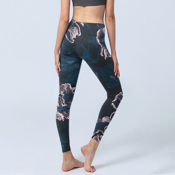 Leggings de ejercicio con estampado de flores plateadas y azul acero y Buddha Stones para mujer - image 5