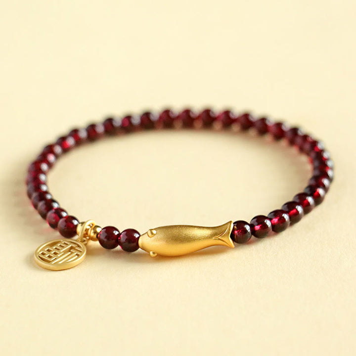 Pulsera de purificación con carácter de pez Fu en plata de ley 925 con Buddha Stones y granate