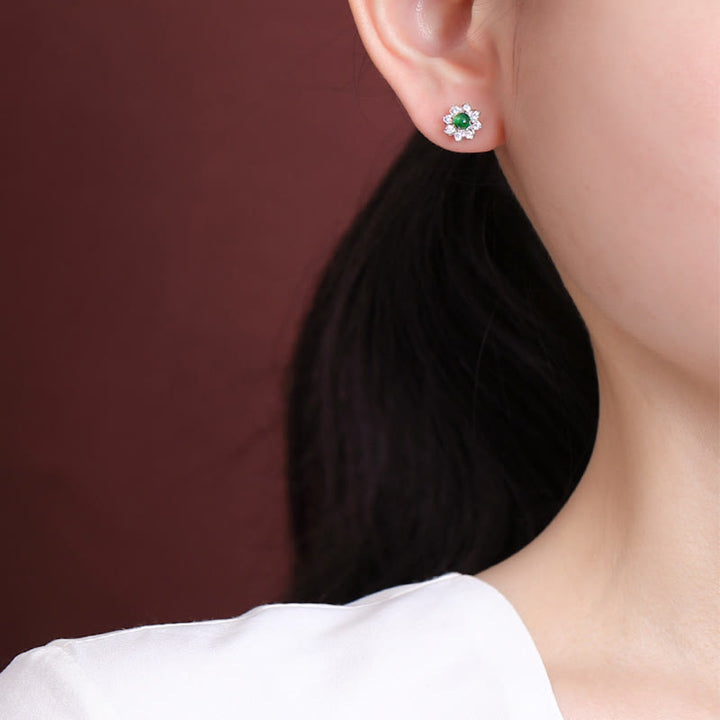 Pendientes de prosperidad con flor de jade redonda de plata de ley 925 con Buddha Stones