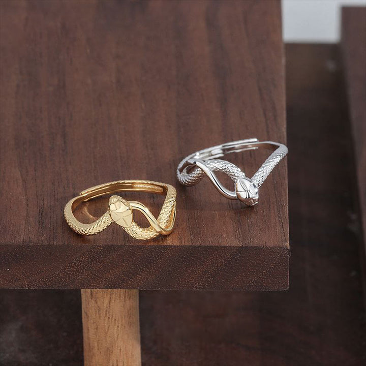 Anillo ajustable con forma de almeja del año de la serpiente en plata de ley 925 con Buddha Stones