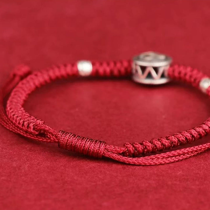Pulsera de hilo rojo de la suerte con 12 Buddha Stones y el zodíaco chino