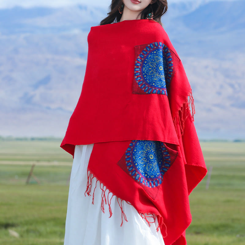 Chal con borlas y diseño de mandala redondo geométrico tibetano con Buddha Stones para otoño e invierno, bufanda acogedora con bolsillos - Rojo - 140 x 155 cm - image 0
