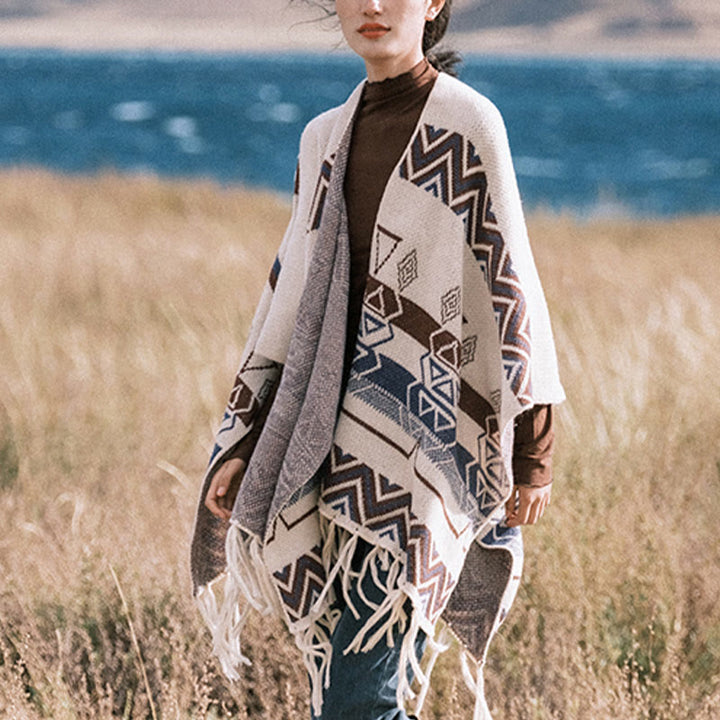 Chal de borlas con diseño geométrico de rayas onduladas tibetanas y Buddha Stones para otoño e invierno